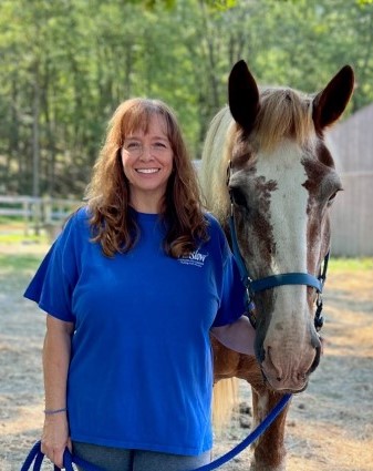 Vicki Wolf Administrative Assistant / Marketing