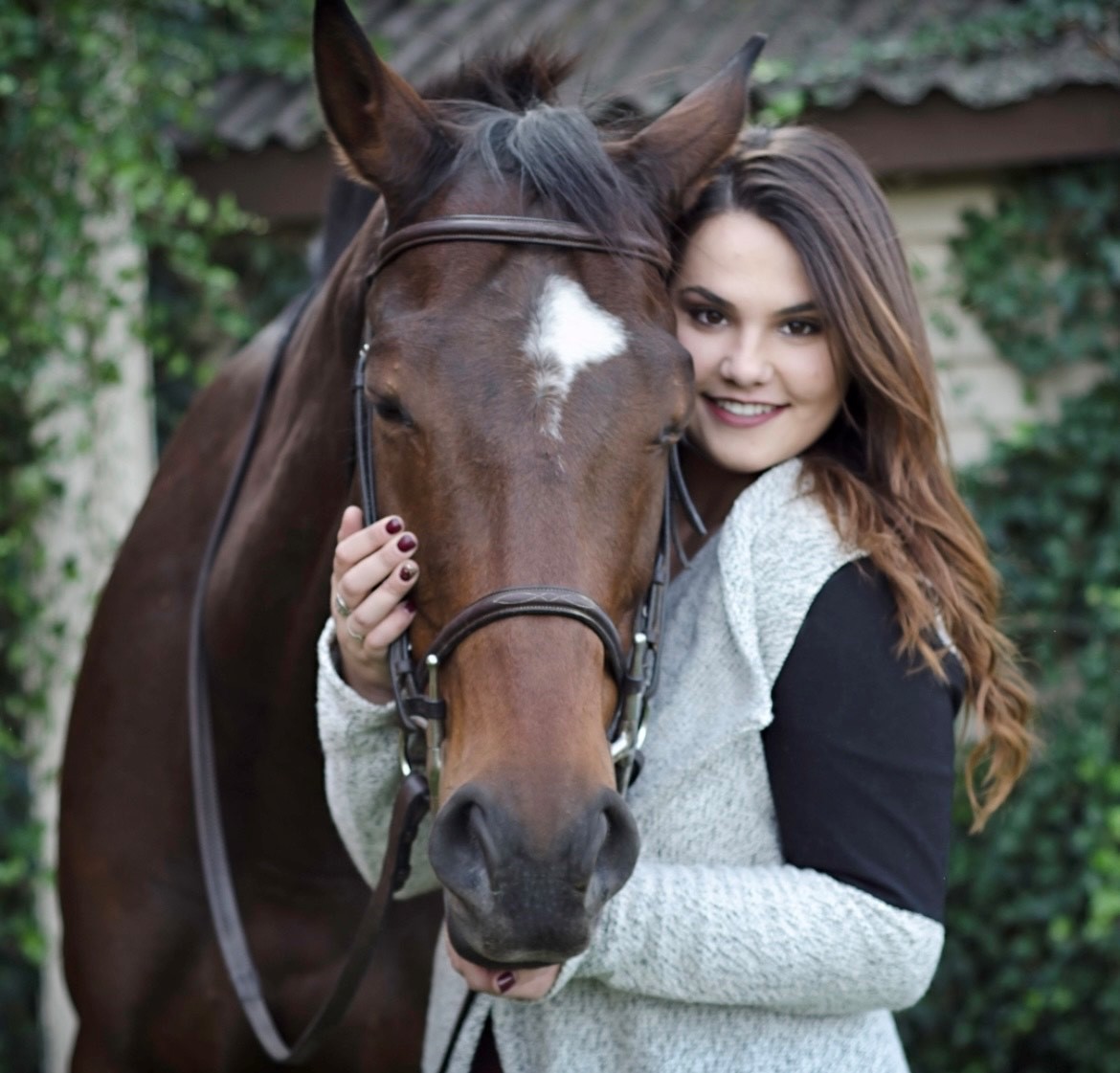Lilly Lilly Spencer – LCSW, Certified Animal Assisted Therapy Professional (CAATP), Certified Trauma-Focused Cognitive-Behavioral Therapist (TF-CBT)