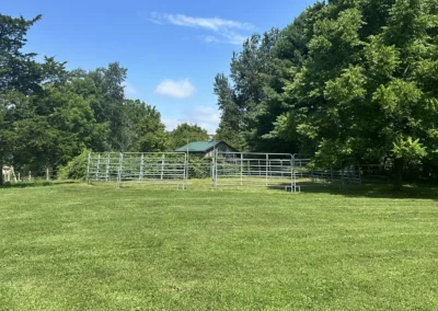 Outdoor round pen